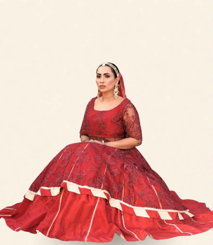Kizil Bridal Organza Dupatta – Regal Finishing Touch for a Dramatic Ensemble