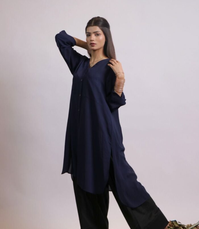 Gul-e-Nafarmaan Gul-e-Nafarmaan navy georgette shirt with black farshi shalwar