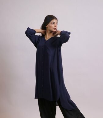 Gul-e-Nafarmaan navy georgette shirt with black farshi shalwar