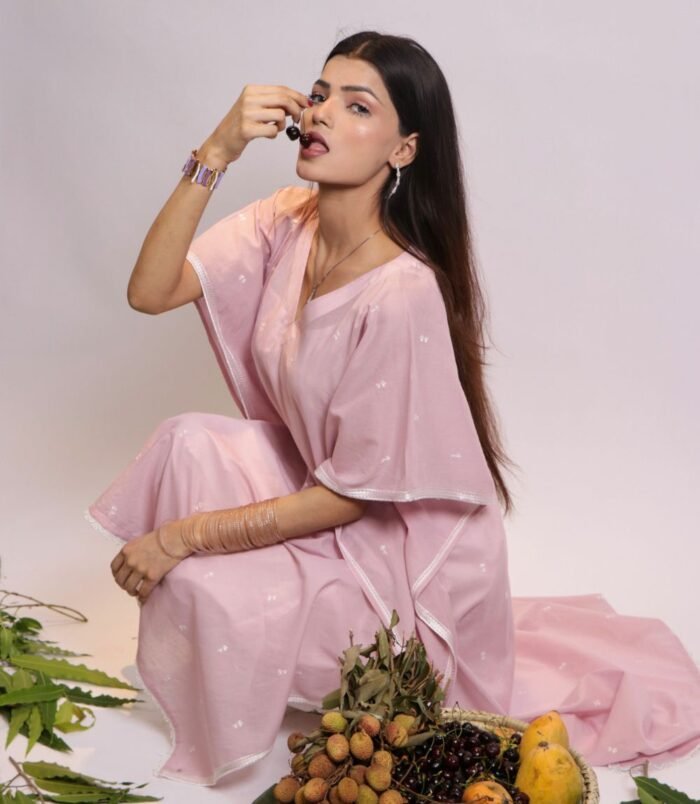 GulabGalery2 Gulab embroidered lilac lawn kaftan with ivory trouser
